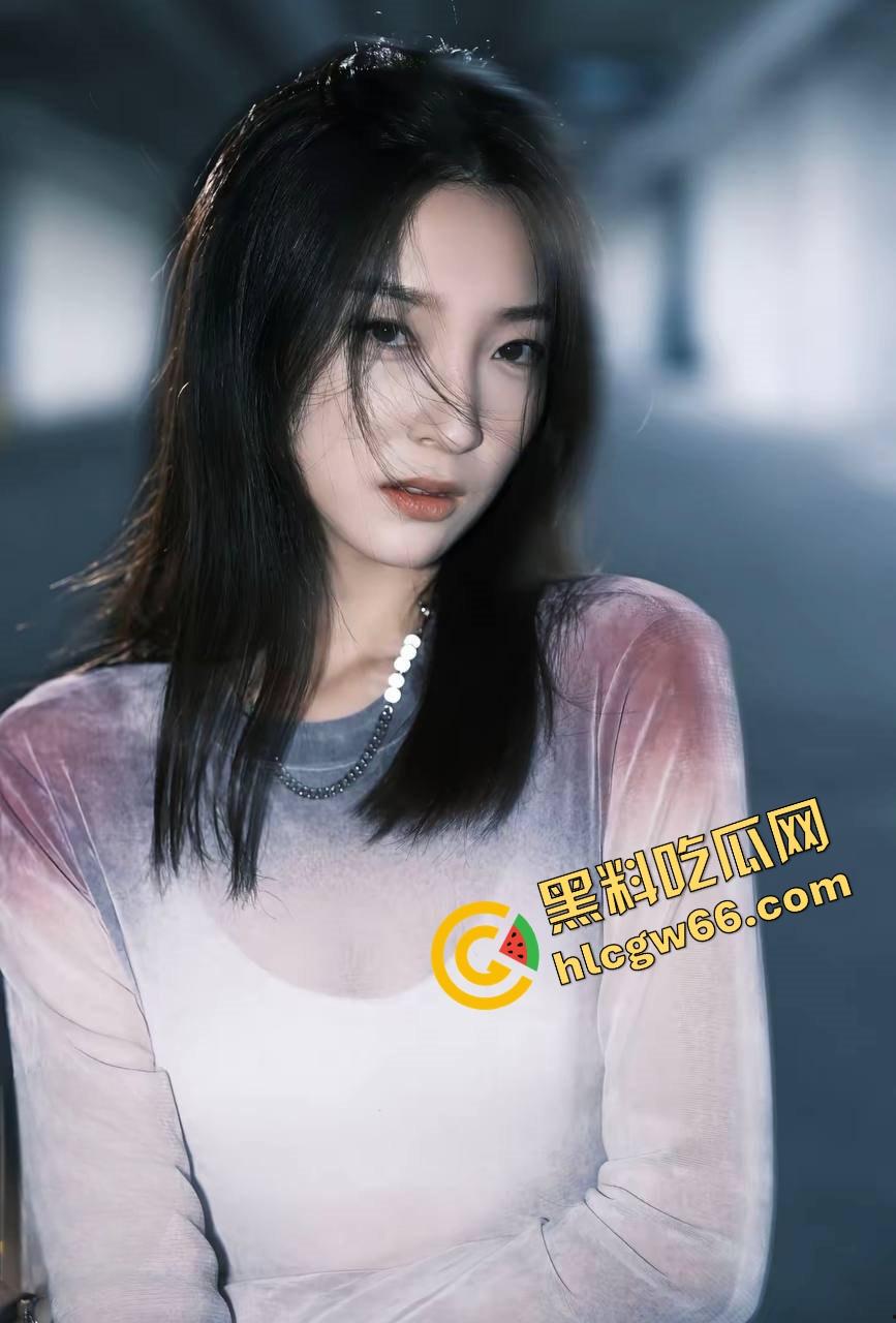 抖音哈尔滨人妻【辣妈康康】大尺度福利视频流出!黑丝肥臀自慰喷水,假屌猛插嫩逼淫叫爽翻天!-3