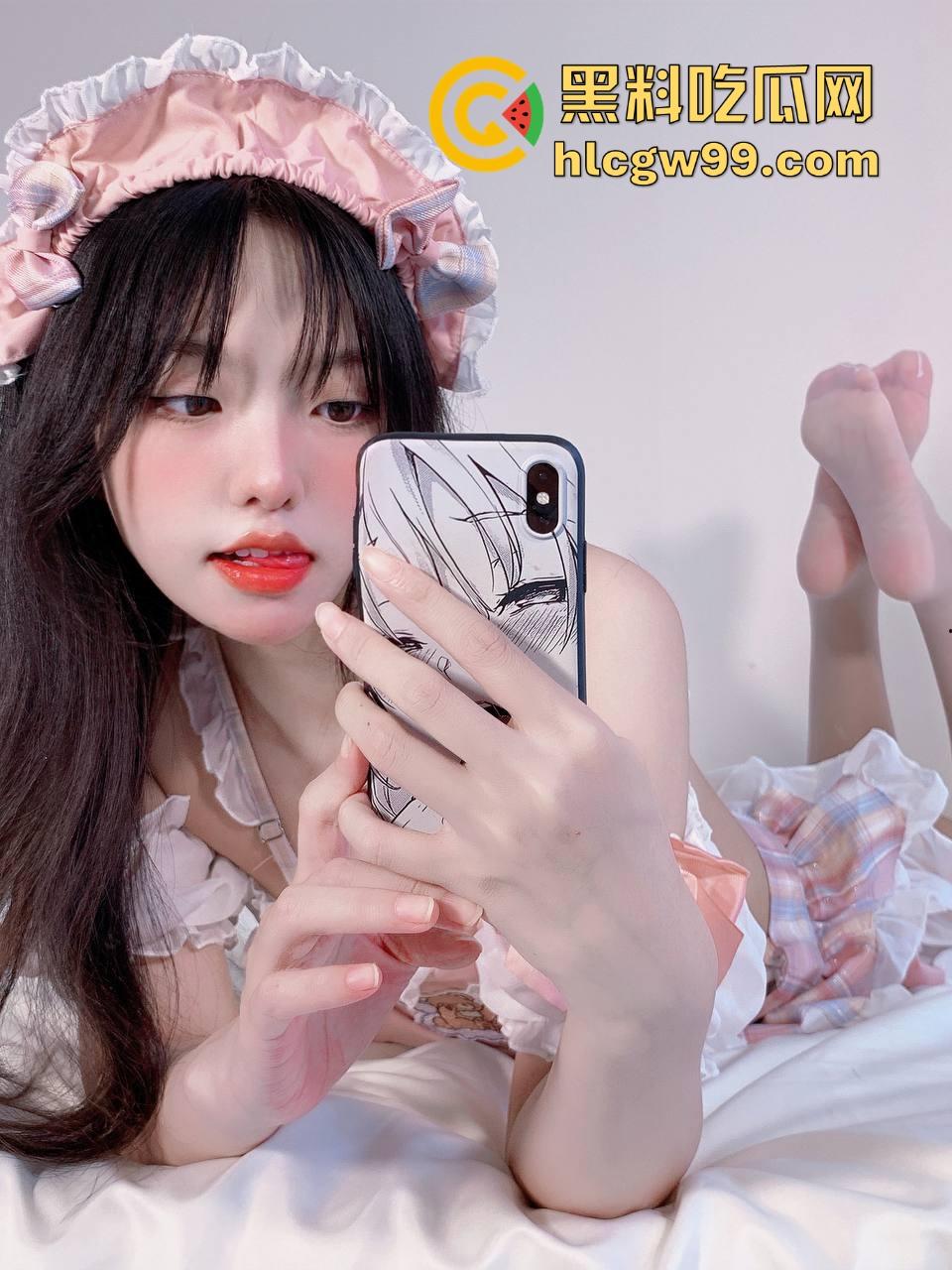 性爱调教师傅在线驯化，各种约炮萝莉学生嫩妹狗链锁喉各种情趣制服调教，粉嫩肉穴被操到淫叫连连直呼主人！-2