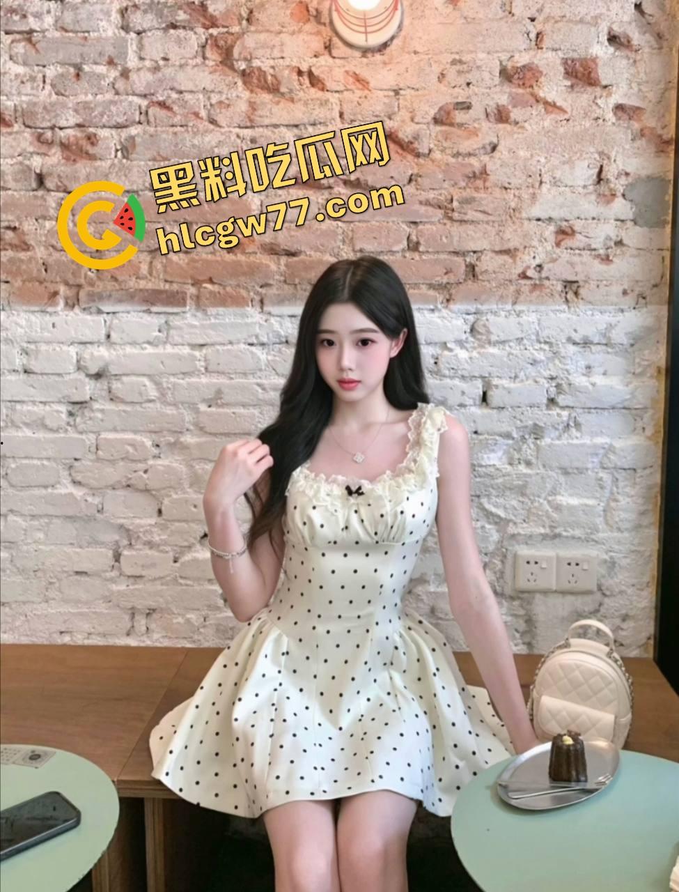 小姨子浪得离谱，表情骚得像A片女主表情比动作还骚，无套骑射主动求操，姐夫我真绷不住了！-2