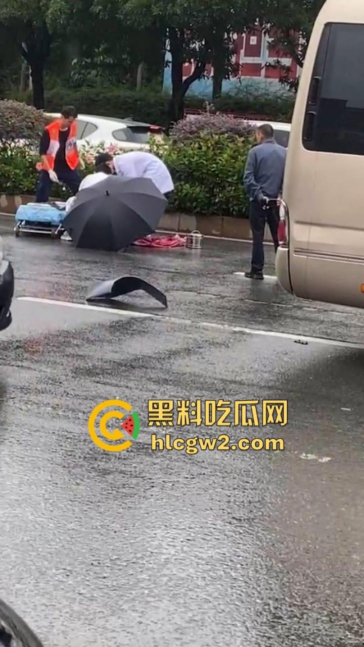 广东潮州公务车撞死逆行摩托男 暗访变肇事 全警车都出动了-10
