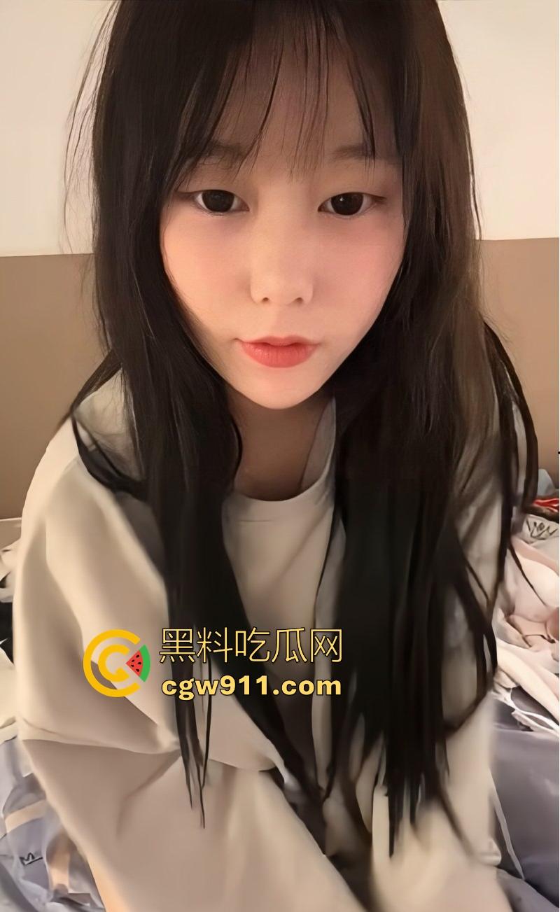 重庆大学高颜值魅魔【邹妤怀】清纯脸庞反差诱惑，全裸私拍挑逗骚浪如母狗，挑逗大鸡巴来塞满骚穴！-3