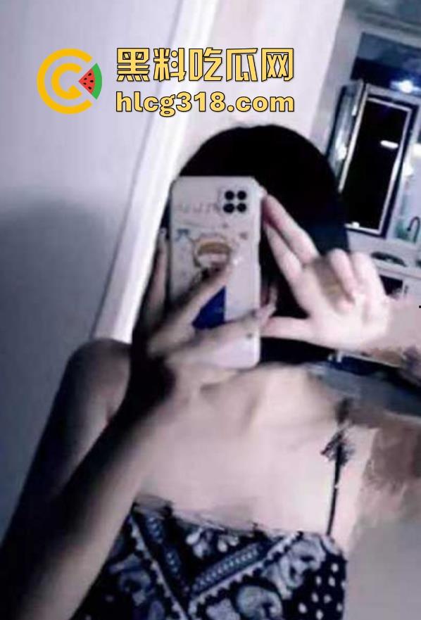 黑龙江工业大学【林琪琪】短发清纯校花,露奶口交私拍,深喉毒龙极致享受,全程主动榨精!-5