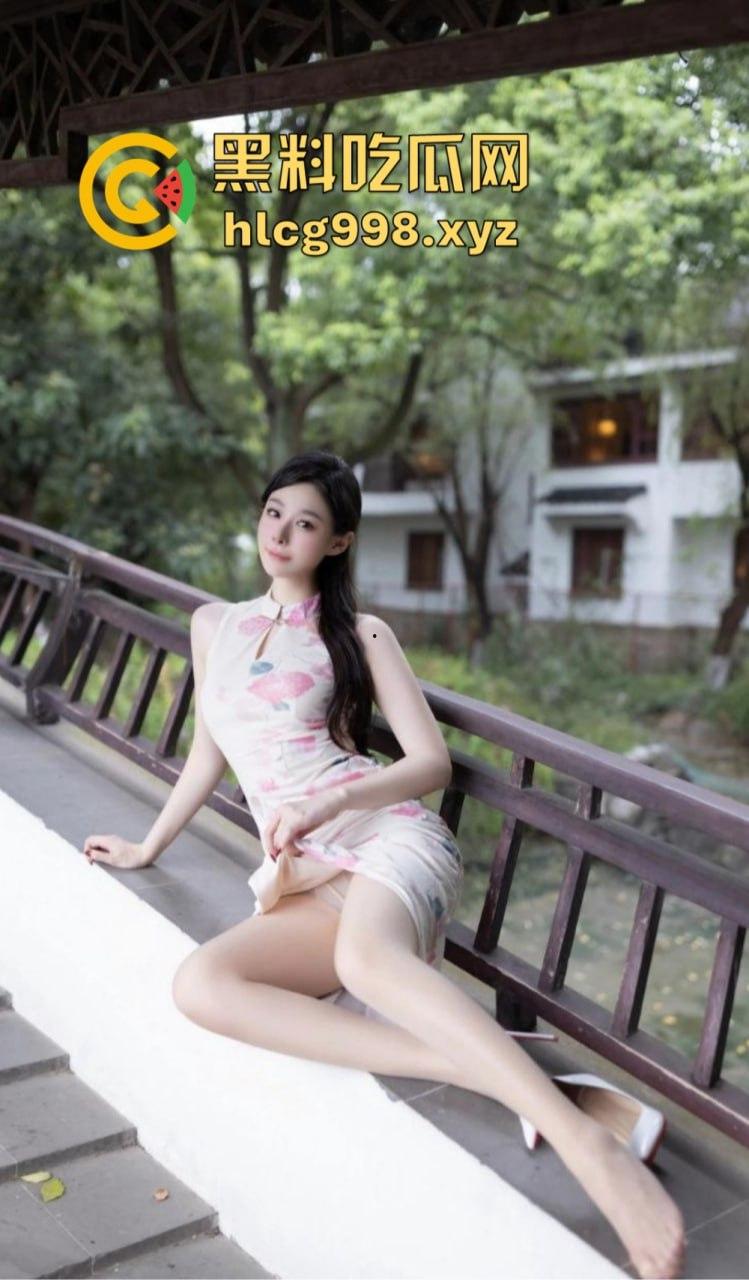 台湾主播『小野猫』颜值超赞啪啪视频外泄!被男友干的边求饶边潮喷!被鸡巴小的油腻男友糟蹋!-3