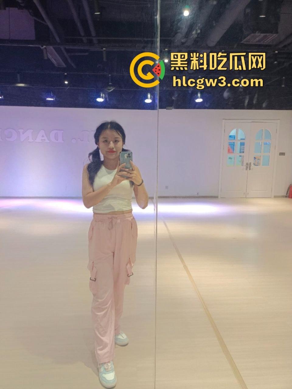 浙江宁波白富美网络征婚 结婚就送“30年未使用的全新处女膜”一个 婚前不让碰 婚后才能操-2