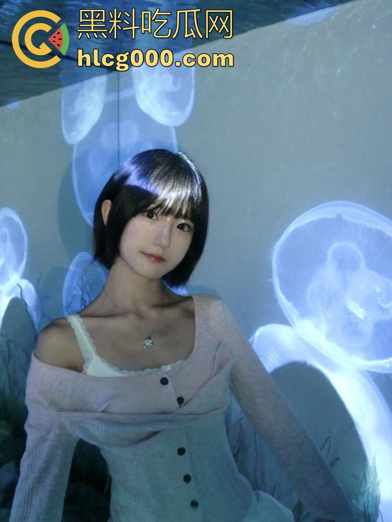 瓜友投稿曝光极品母狗,苏州夜店骚逼营销,身材高挑短发骚逼,甘愿做主人母狗,小穴粉嫩超耐操!-1