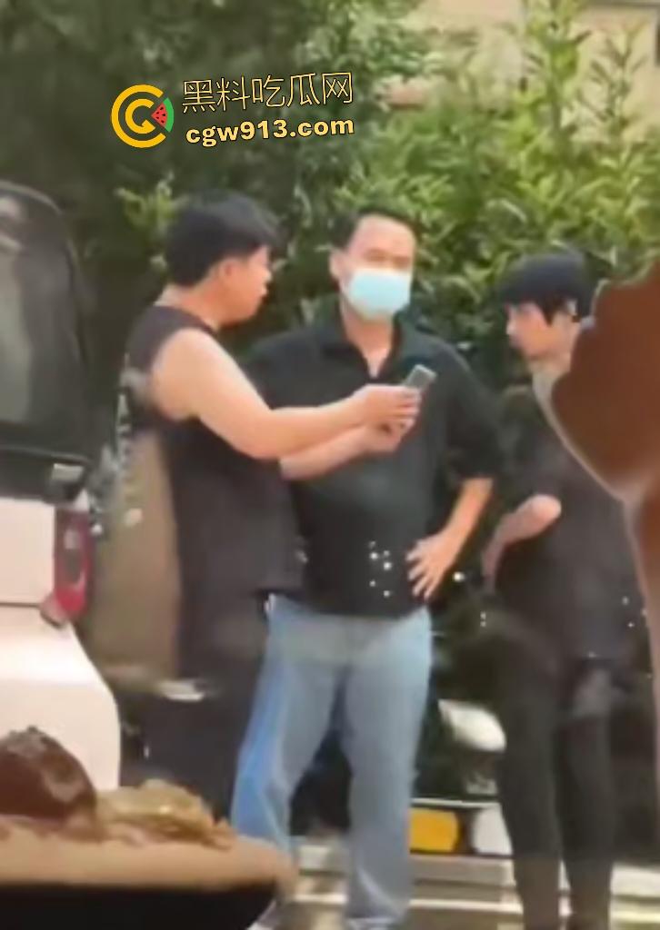 启东二喜甜品店老板娘【王文娟】，33岁沉迷18岁小鲜肉！婚内出轨被抓现行，欲杀女儿独吞小三！-3