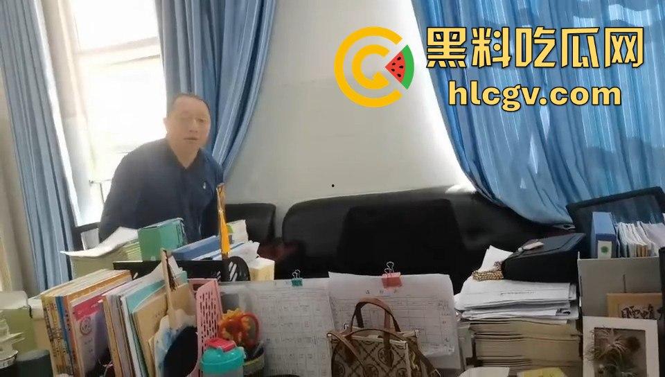 宜宾江安教师事件闹大！县政府限制老师自由，管教书的，放任直播傻逼？-2