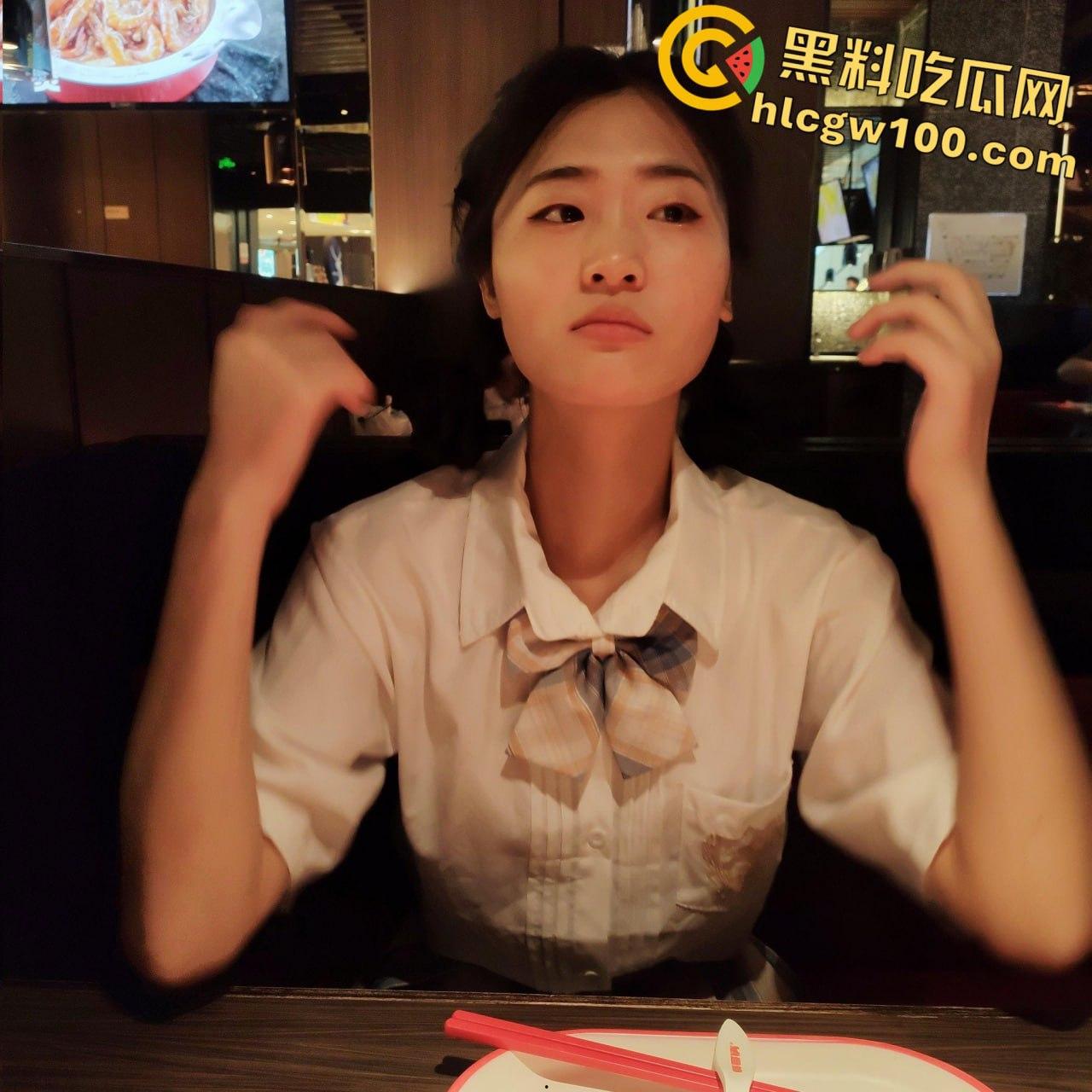 山东农业工程学院反差婊【林晨】，屌丝还在校园墙表白，殊不知你的女神是个淫荡骚母狗-3