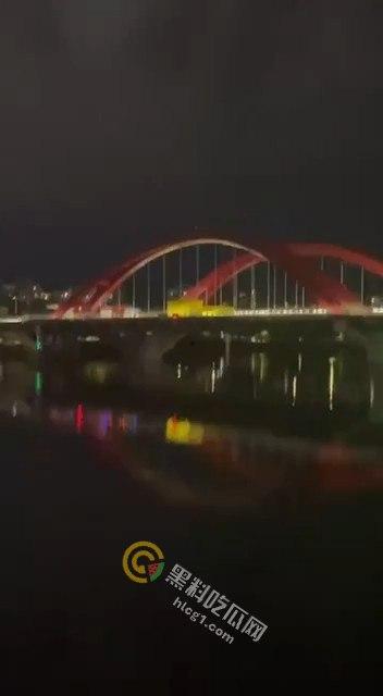 广州增城凌晨惊魂:男子桥上徘徊至凌晨,跳桥自尽引发热议-3