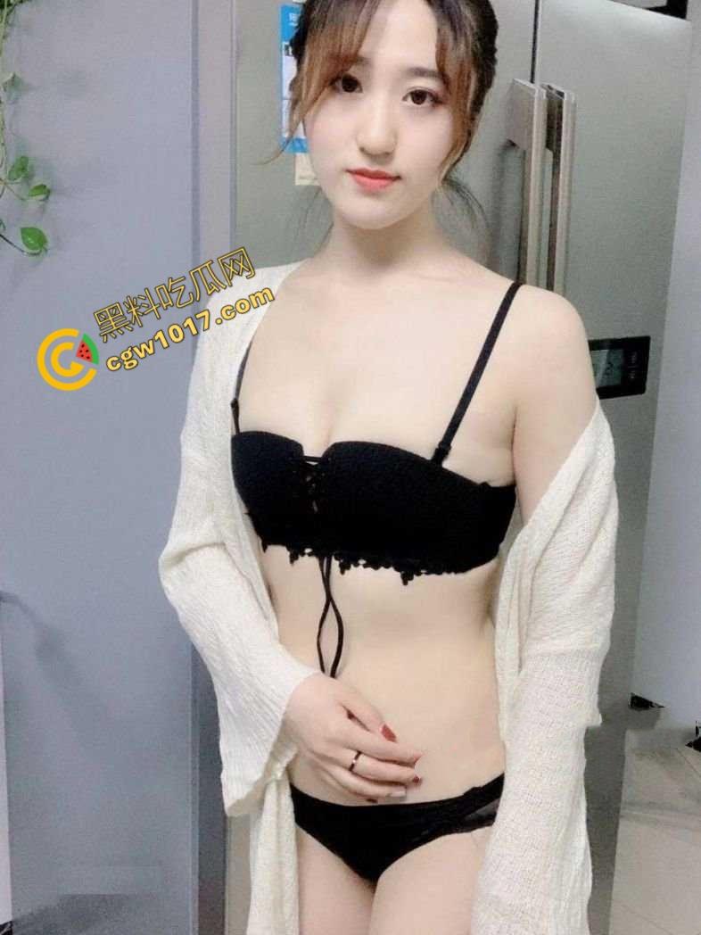 沈阳豪乳少妇【邓佳蕾】的淫荡诱惑：3P狂欢，狗绊式狂操，汁水四溅，欲仙欲死，疯狂放纵！-8