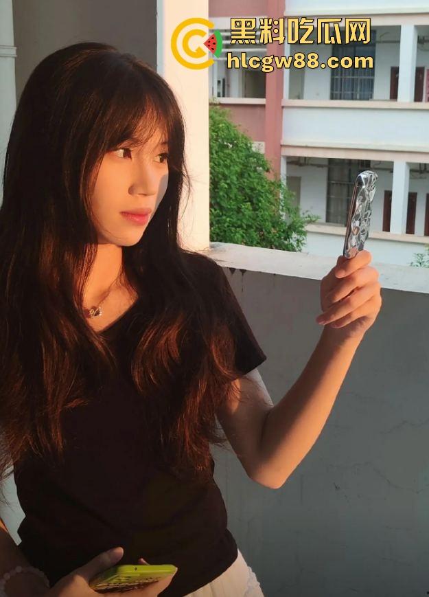 19岁师范浪娃『庄小慧』不恋爱只操炮，周六酒店速干嫩洞来一发，网上母狗骗子横行，兄弟们捅逼别翻车！-3