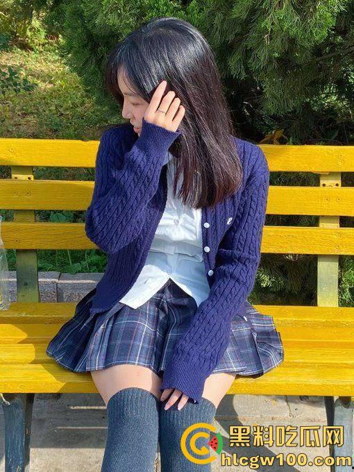 早年网黄高中生【艺芋圆】，高颜值极品身材二次元萝莉少女，公共场合玩刺激露出，退圈被扒-3