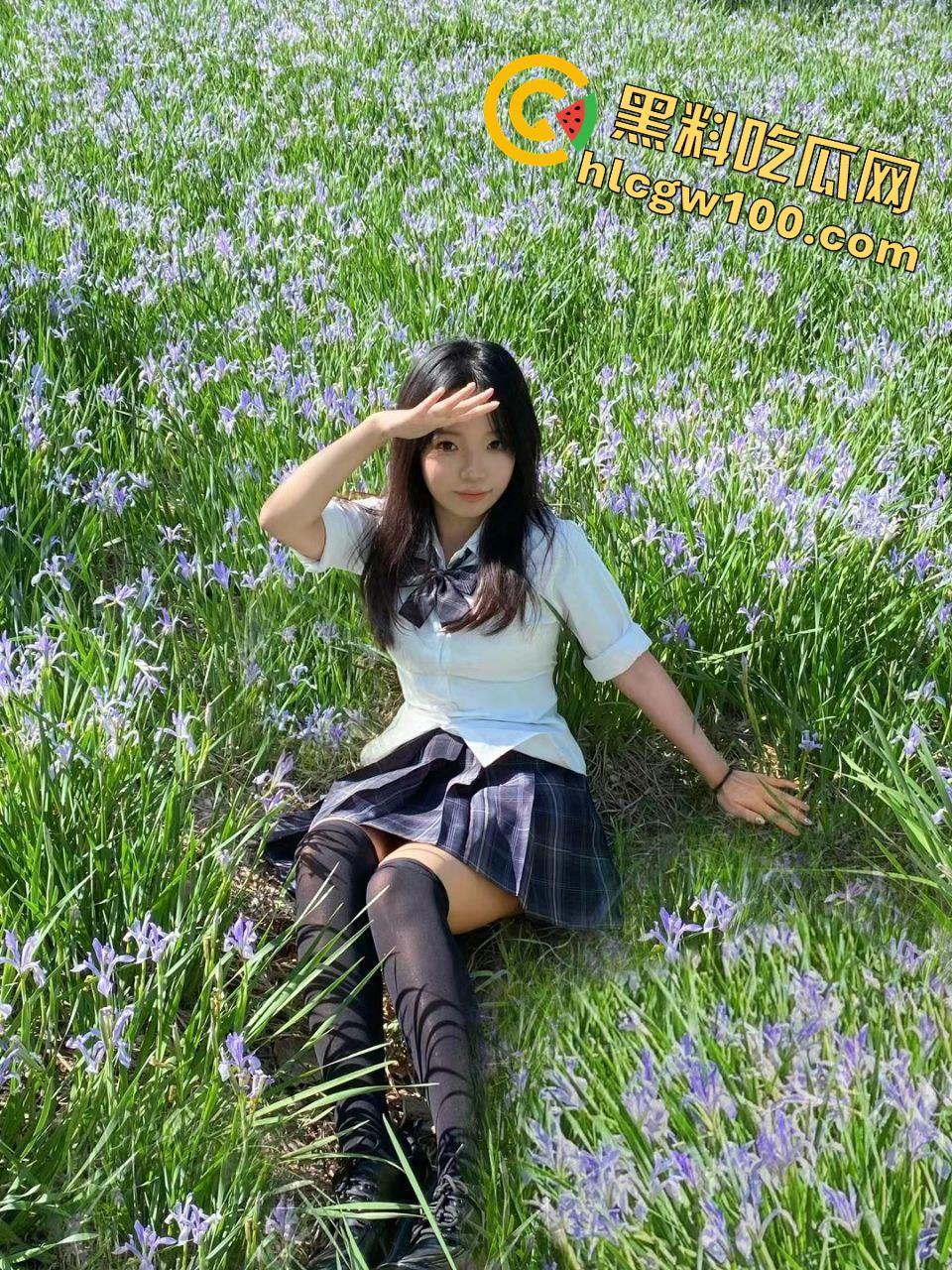 早年网黄高中生【艺芋圆】，高颜值极品身材二次元萝莉少女，公共场合玩刺激露出，退圈被扒-13