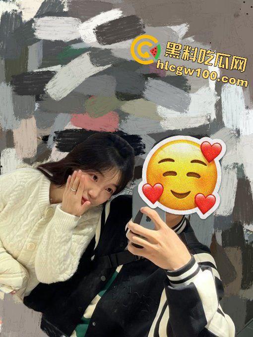 早年网黄高中生【艺芋圆】，高颜值极品身材二次元萝莉少女，公共场合玩刺激露出，退圈被扒-17