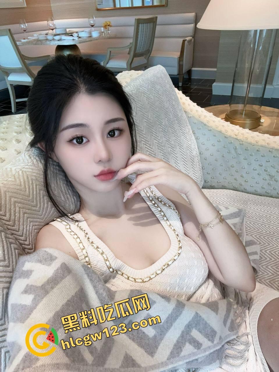 杜蕾斯YYDS，女主播直播授课教你精准插入，卖套顺便上插入技巧教学，全程不提套但句句不离套！-7