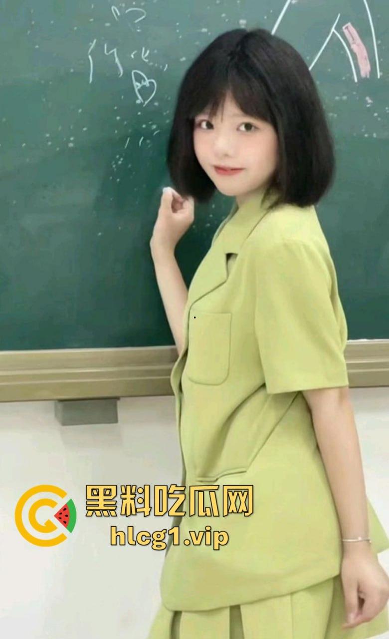 生日刚过就出轨！上海贸易大学李悦欣肉偿摄影师，白嫖这一套属实拿捏了！-8