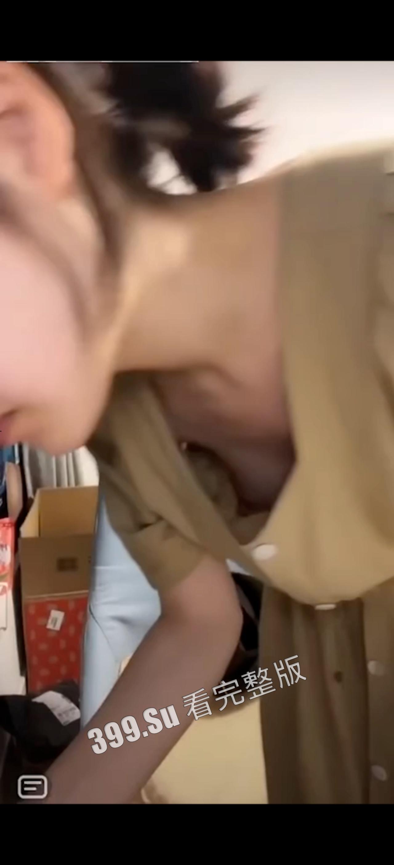 抖音快手女主播露点合集 瓜友们觉得她们是故意的还是不小心的？ （六）-5