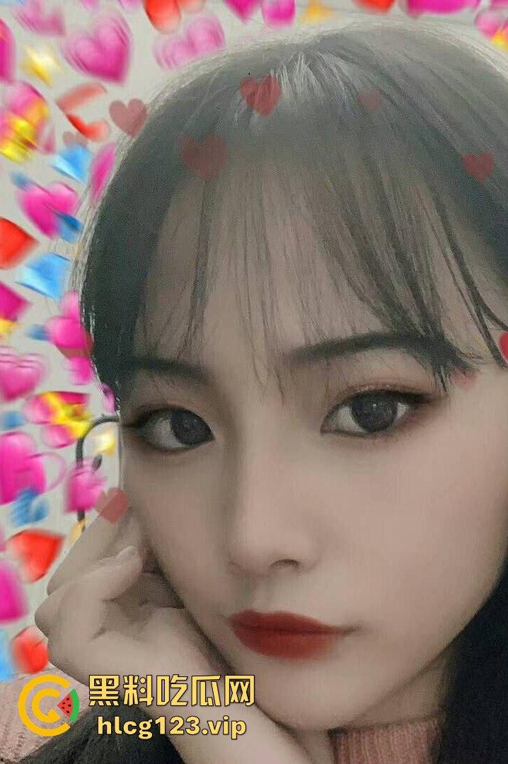 重庆幼师『杨玉环』反差婊浴室骚片流出!极品身材前凸后翘,口交嫩穴画面火辣撩人!-2