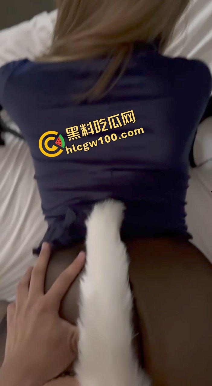 抖音西南科技清纯学生反差骚婊【冒菜女王】约操校外网吧大哥，黑丝骚臀肛塞后怼骚逼！原创独家曝光流出！-7