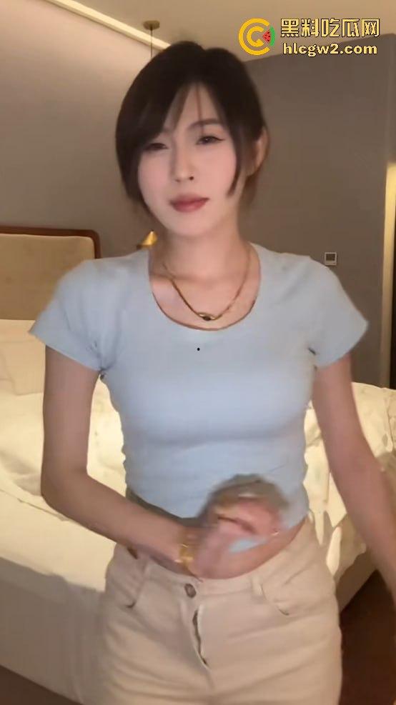 快手抖音网红【嫂子】被灌醉强上！视频流出，欲拒还迎的表情看得人撩人至极！独家爆料！-3