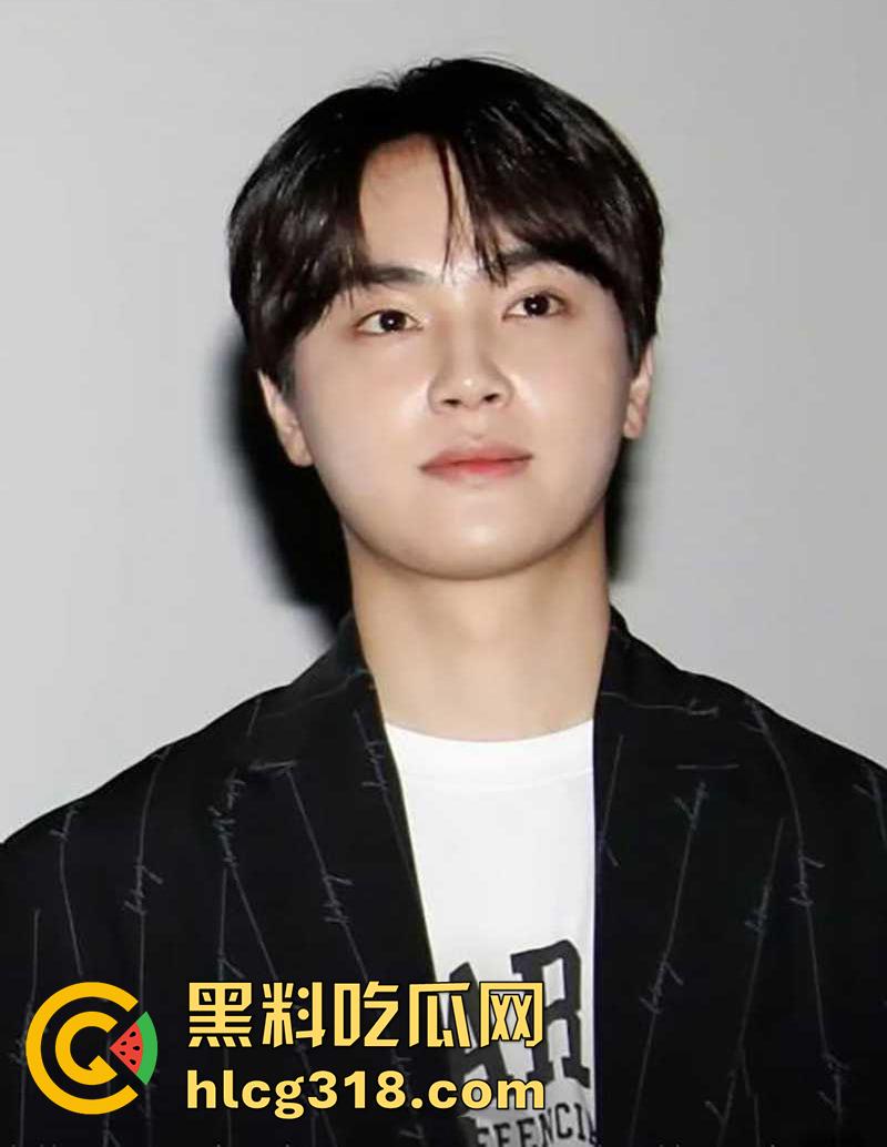 韩国男团THEBOYZ成员【周鹤年】,约炮退役AV女优明日花绮罗,背着男友偷偷约会,激情啪啪超淫荡!-10