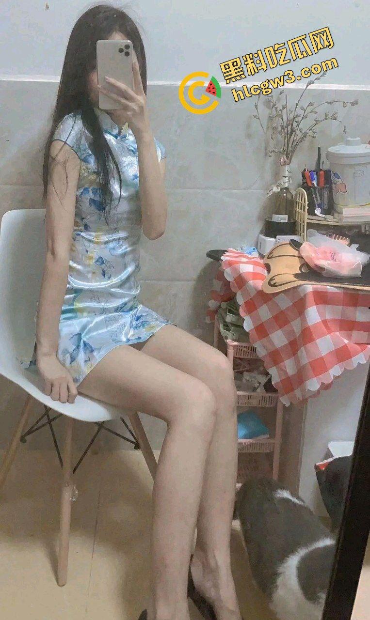 江苏反差婊社会骚鸡【谢丽】wx日常约炮弟弟 骗金又骗精 吐舌头爆干骚逼!原创独家流出!-3