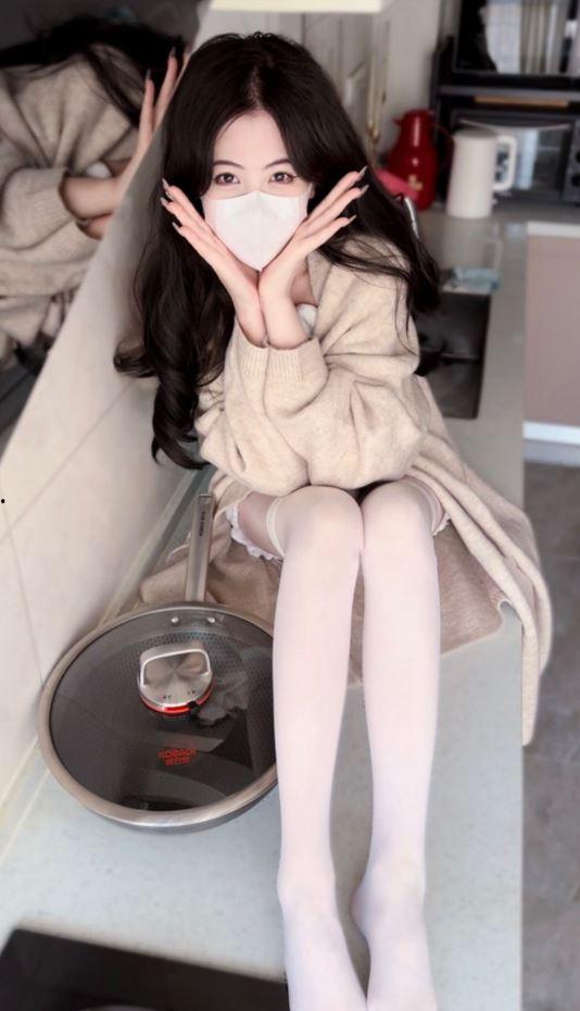 千呼万唤始出来，抖音“刘二萌”微密圈-6