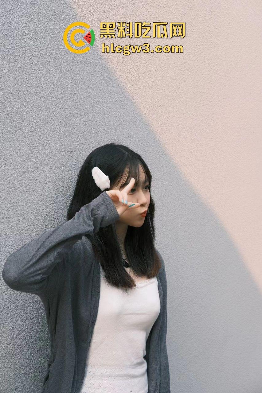 西安一中高三学妹【戴雪】为换手机卖身，清纯学妹被金主爆料，校服反差形象崩塌！-5