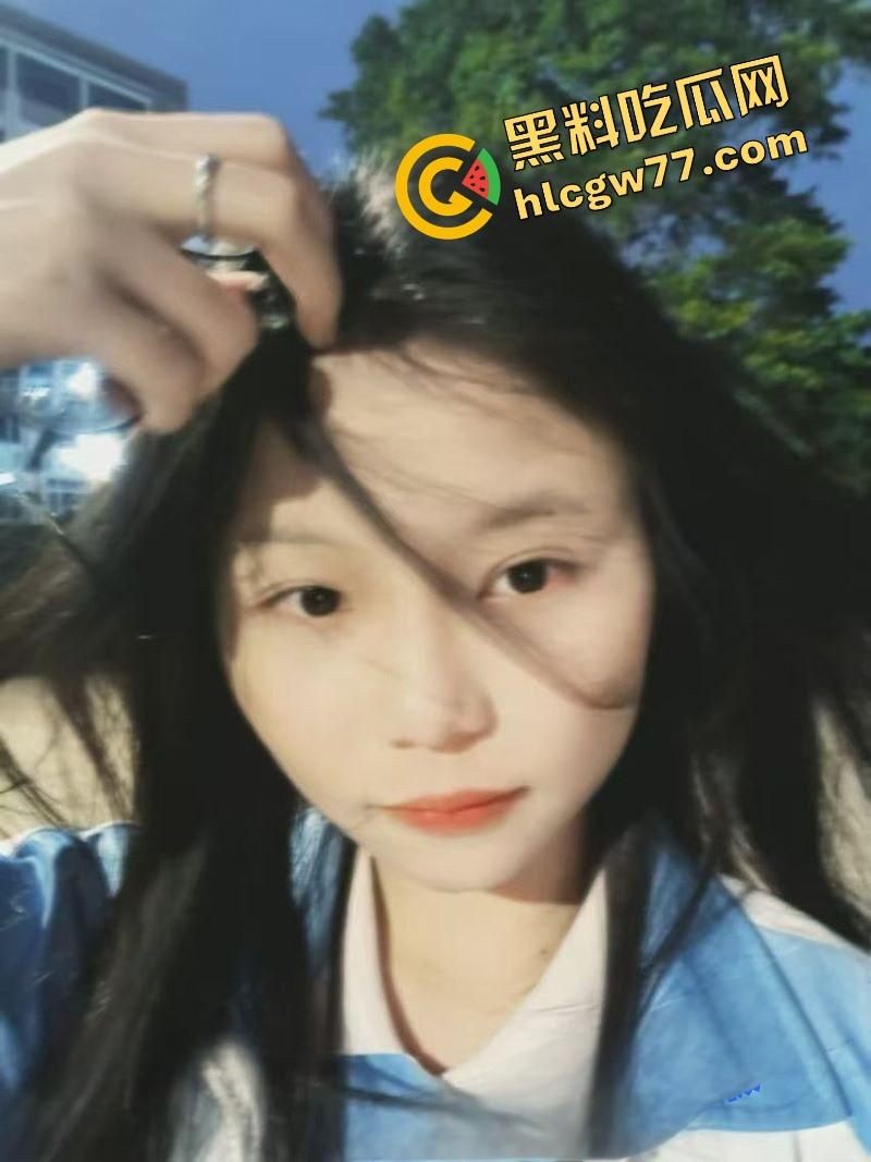 武汉传媒学院学生妹【李若晴】被炮友调教曝光 JK制服后入爆操 口交深喉技术一流!-2