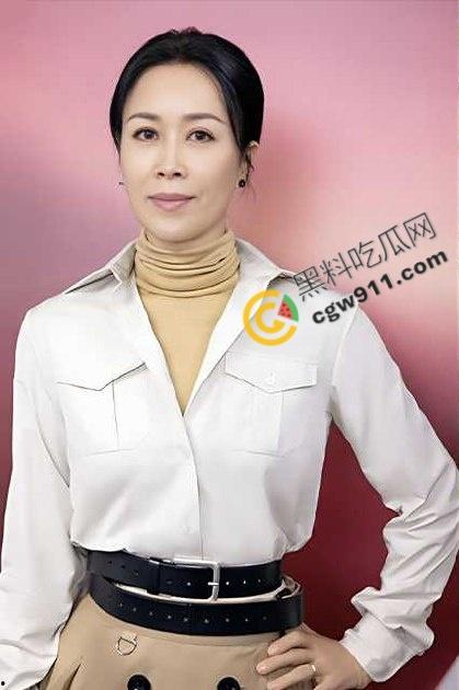 华语天后【那英】婚姻危机！老公【孟桐】千金包下会所，猛烈爆操美女骚穴，视频曝光炸裂，骂声一片！-1