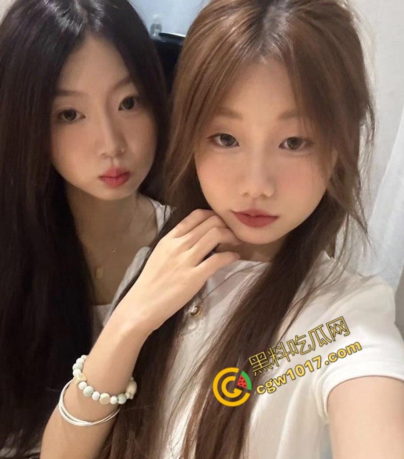 山东精神小妹【施雅雯】被调教视频曝光：酒店走廊、男厕所大尺度露出，露脸口交，骚到极致！-2