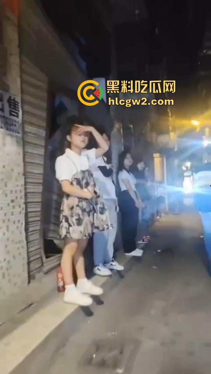 物美价廉的巷子快餐！200块买不来吃亏买不来上当！宝藏快餐女姿势十八般，手活嘴活全顶级的快餐圣地！-3