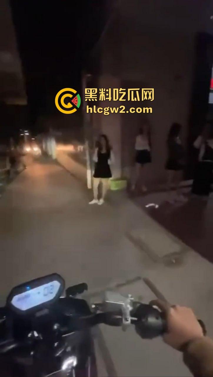 物美价廉的巷子快餐！200块买不来吃亏买不来上当！宝藏快餐女姿势十八般，手活嘴活全顶级的快餐圣地！-10