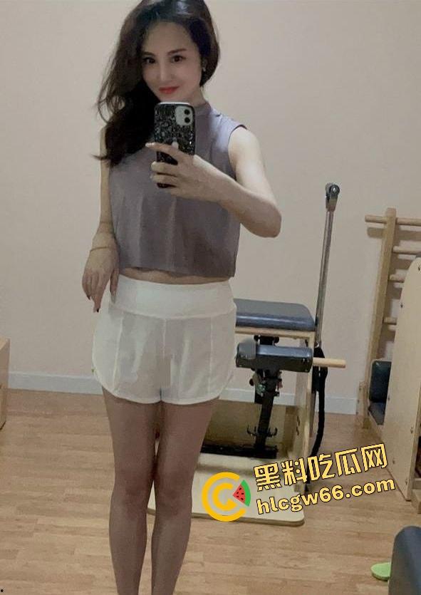 达州极品少妇【吴小倩】背着男友约炮录像,骚逼被操到戴痛苦面具,男友怒放全网!-3