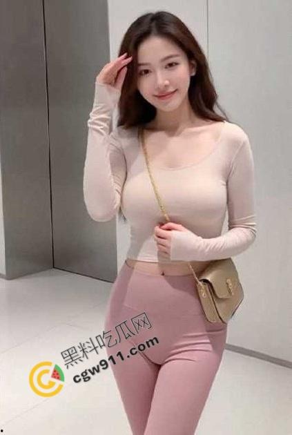 海角乱伦大神爆操熟睡的亲姐姐！嫩穴豪乳狂揉，骚水四溅，暴力抽插，无套内射，姐弟乱伦情欲夜-3