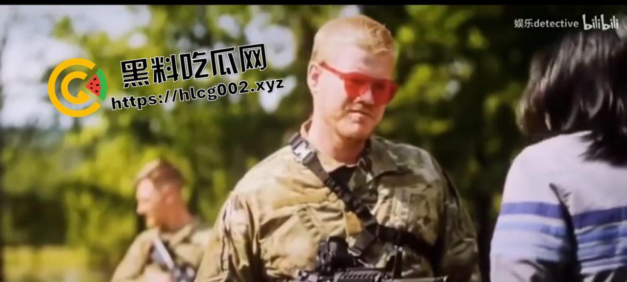 外网爆火!电影内战中的枪毙香港人名场面 国内绝对不能放的删减片段 欣赏老美的意淫-2