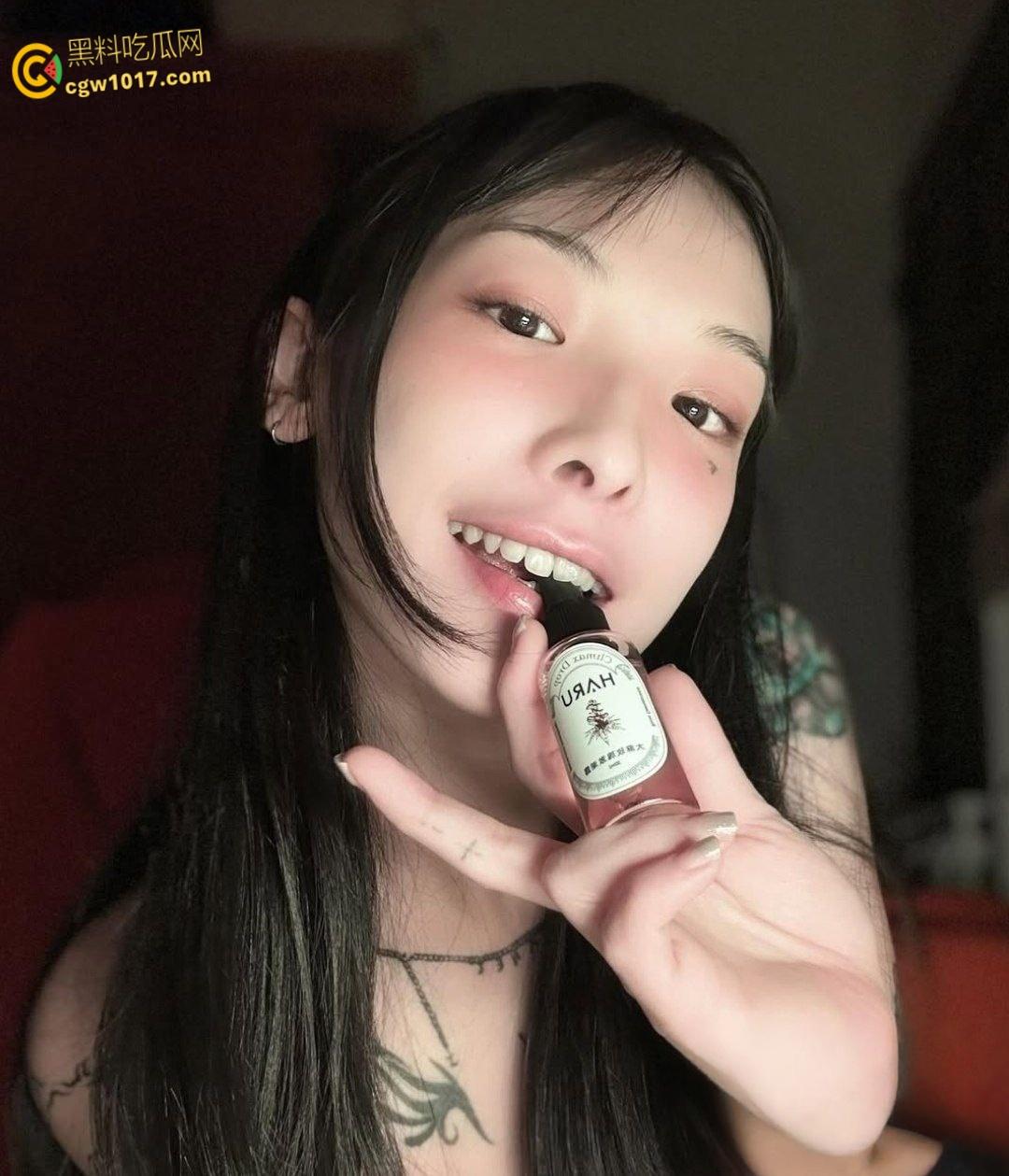 IG高颜值网红【路奈】,与男友自拍做爱露脸口交视频曝光,深喉男友鸡巴娇喘深喉口技一流,这小嘴伺候太爽了!-2