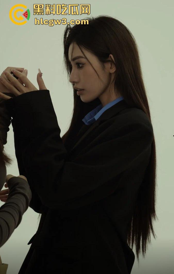 抖音270万网红【啵啵大人】榜一大哥睡衣现身，小狼狗也没放过，大哥被绿直接放视频实锤，独家爆料！-14