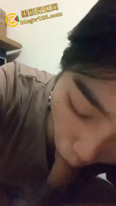 群友爆料前女友【宋蒨】JK黑丝公交车，02年小骚货不上班专靠男人养，两年感情换一顶绿帽！-10