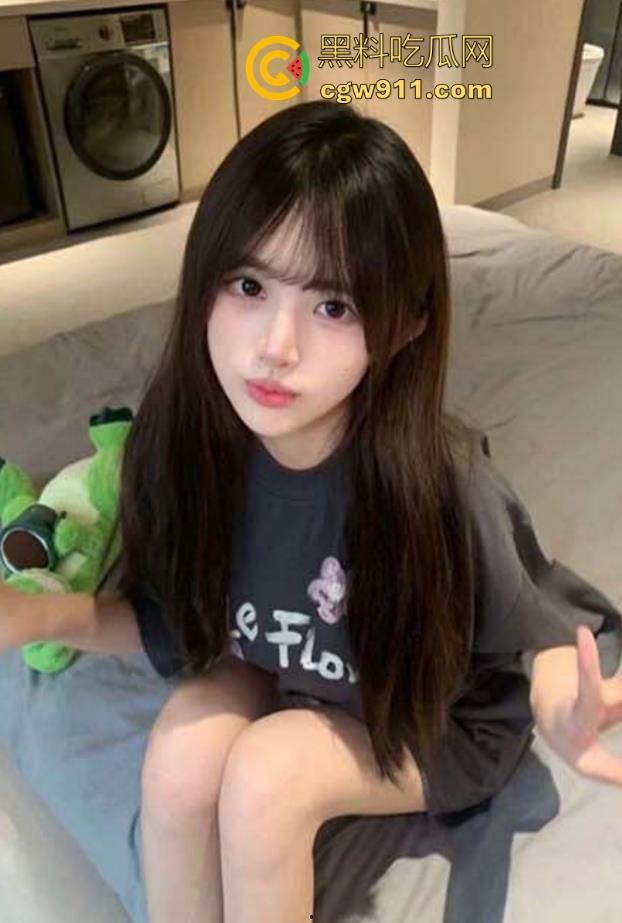 刚下班的OL姐姐酒店约会变玩物，花言巧语哄服，狂操专属尤物，无套内射狠狠的帮这骚逼止痒了！-1