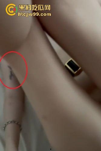 抖音极品萝莉网红【39】淫荡反差母狗私拍被曝,手臂位置的纹身算是实锤了!-13