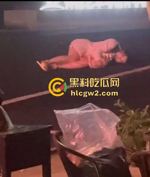 毕业证拿不到，实习费嫌少？21岁小伙持刀回母校发疯，无锡宜兴工艺学院8死17伤，一路无差别捅女生！-40